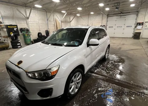 2013 Mitsubishi Outlander Sport Es from USA, damaged, VIN 4A4AP3AU5DE021561
